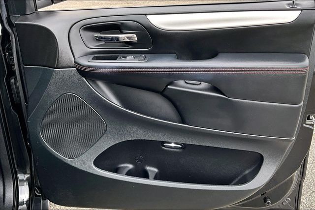 Used 2018 Dodge Grand Caravan GT 4D Passenger Van