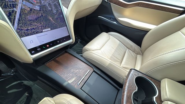 Used 2017 Blue Tesla 90D image 14