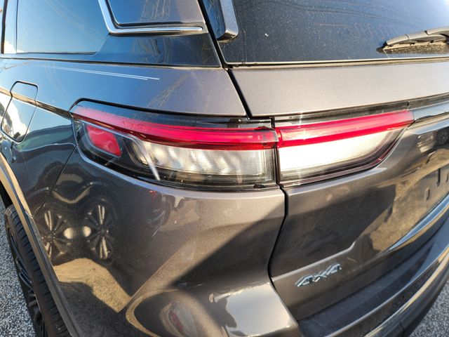 2022 Jeep Grand Cherokee Laredo Gray at River Oaks CDJR