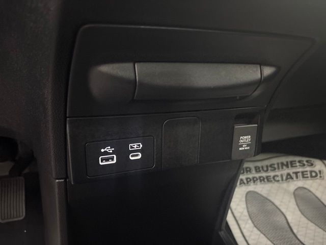 Used 2025 Honda Odyssey Van