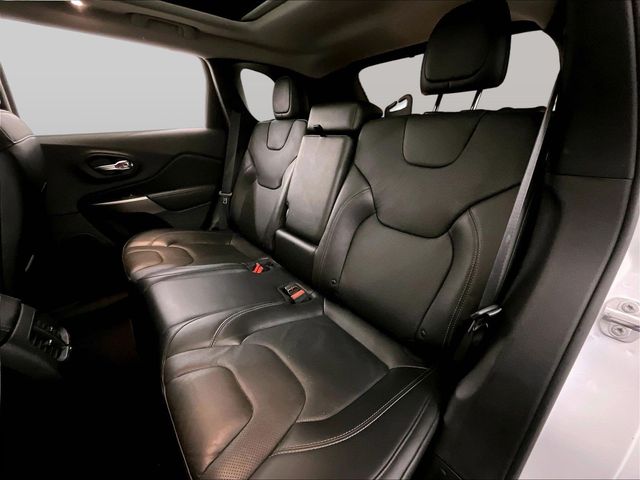 2019 Jeep Cherokee Limited White at Subaru and VW of Moon Township