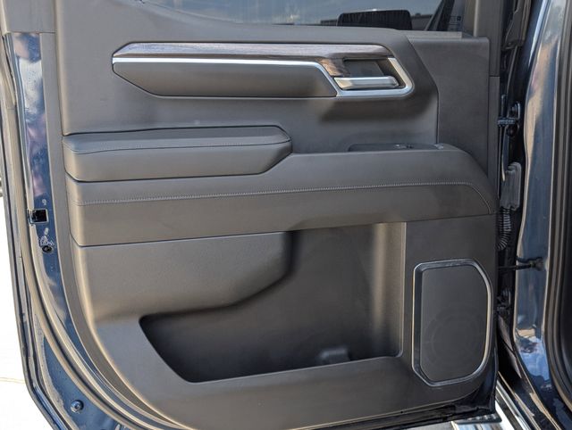 Used 2022 Blue Chevrolet LTZ image 22