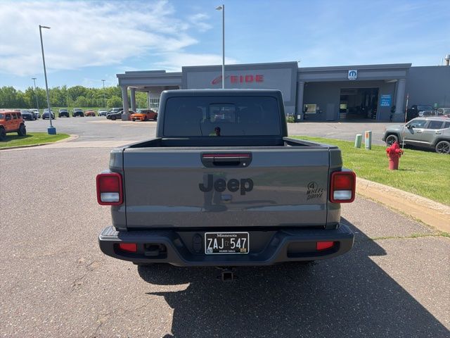 2021 Sting-Gray Clearcoat Jeep Gladiator Willys 4X4 Truck