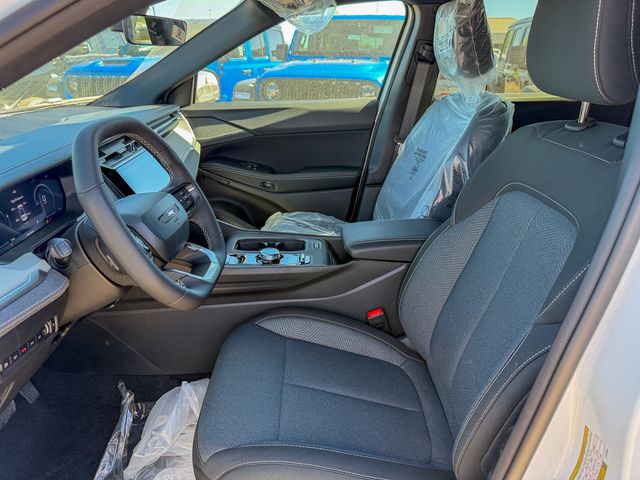 new 2026 Jeep Cherokee car, priced at $33,995