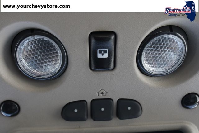 Used 2005 Chevrolet Avalanche 1500 Truck