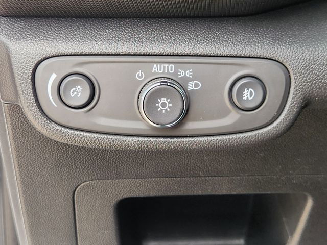 2023 Chevrolet TrailBlazer ACTIV White at AutoSavvy Houston Northwest