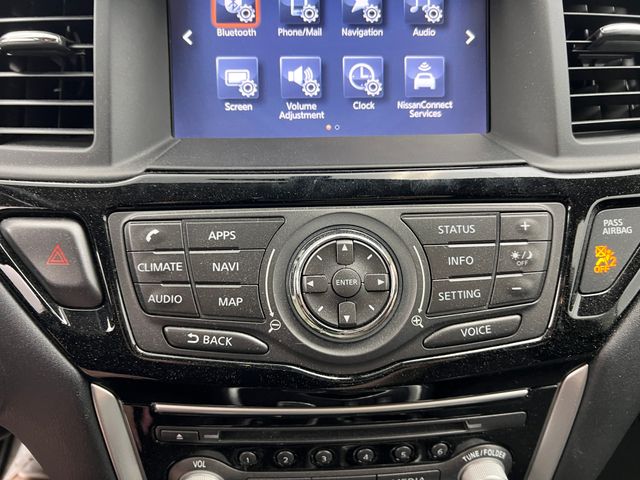 2018 Brilliant Silver Metallic Nissan Pathfinder SV 4X4 SUV