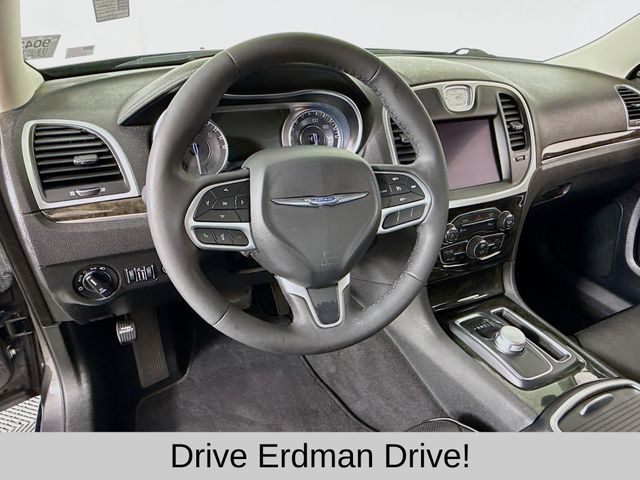 Used 2022 Chrysler 300 Sedan