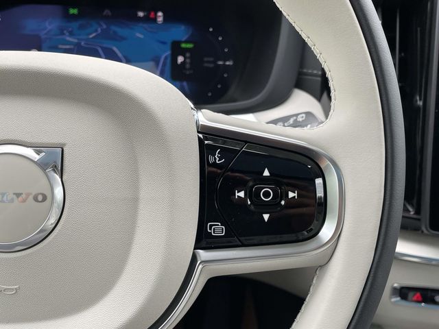 New 2026 White Volvo T8 Ultra image 38