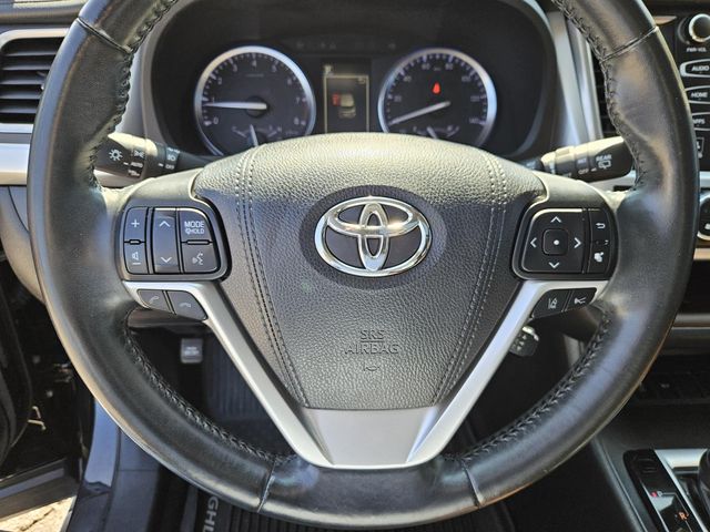Used 2018 Toyota Highlander SUV