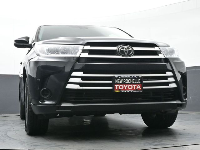 2018 Toyota Highlander LE 35