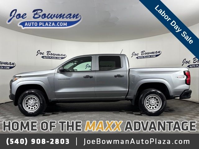 Sterling Gray Metallic 2024 Chevrolet Colorado Pickup Truck Four-Wheel Drive 8-Speed Automatic