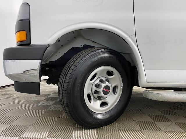 2023 GMC Savana 2500 Work Van photo