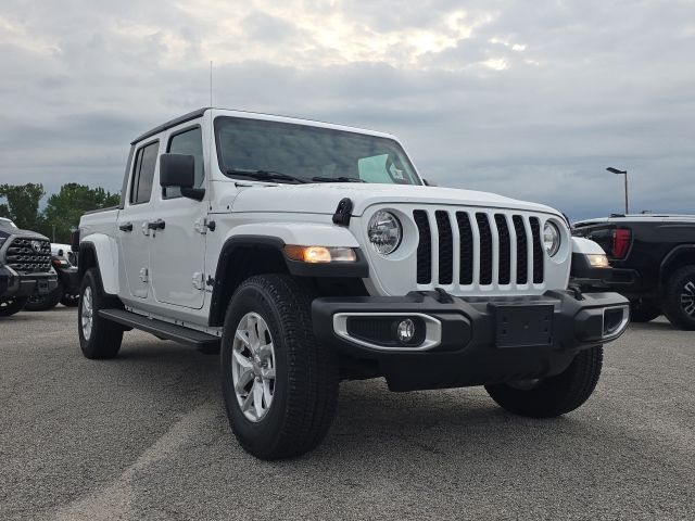 2023 Jeep Gladiator Sport S:46141A
