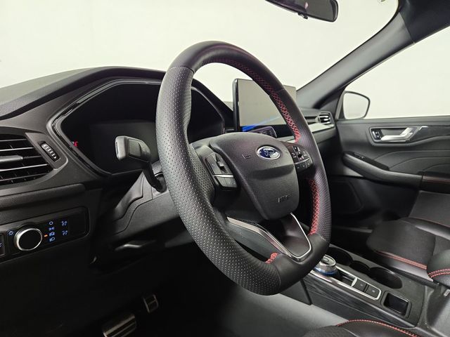 2023 Ford Escape ST-Line photo