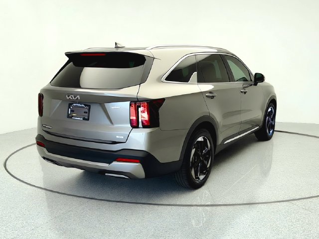 Used 2025 Kia Sorento Hybrid SUV