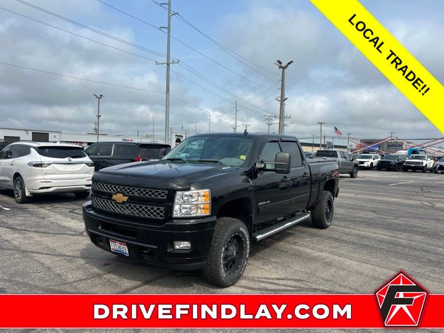 2013 Chevrolet Silverado 2500HD Negro Camioneta Todo terreno 6 velocidades Automática