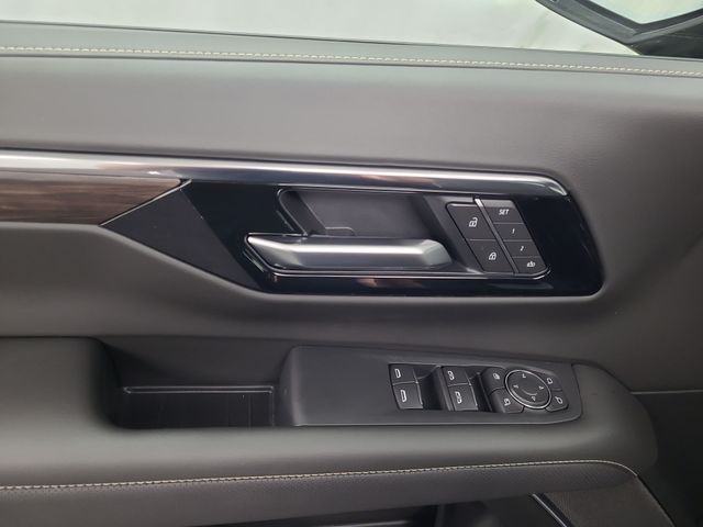 2025 – Chevrolet – Suburban