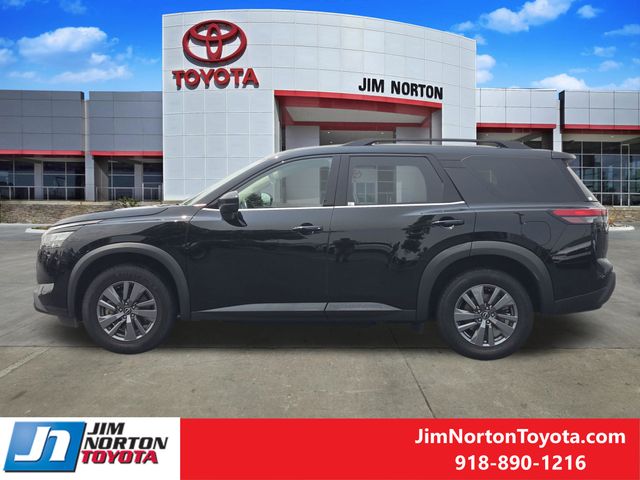 Used 2025 Nissan Pathfinder SUV
