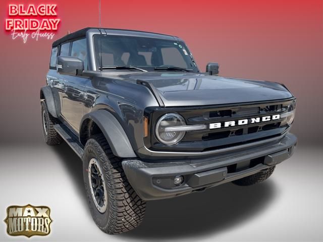 2024 Ford Bronco Outer Banks 2