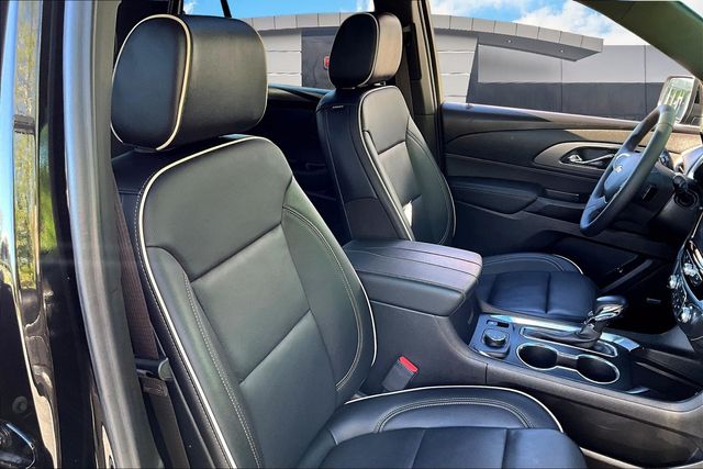 2022 Chevrolet Traverse Premier photo
