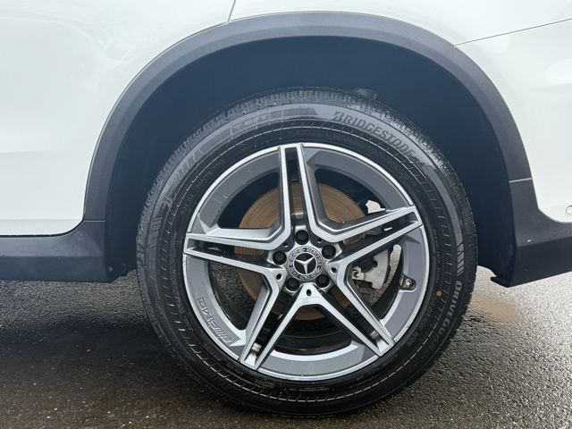 2022 Mercedes-Benz GLC