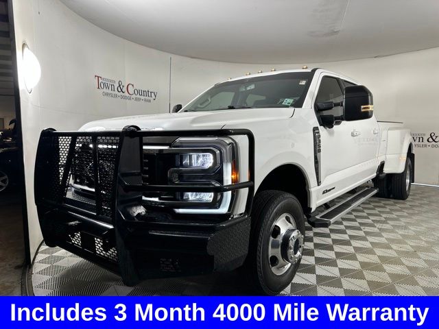 White Metallic 2024 Ford F-350 Super Duty Pickup Truck Four-Wheel Drive Automatic