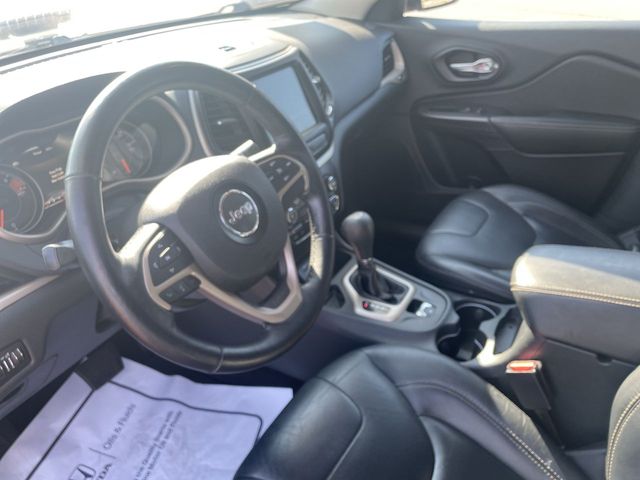 Used 2016 Jeep Cherokee SUV