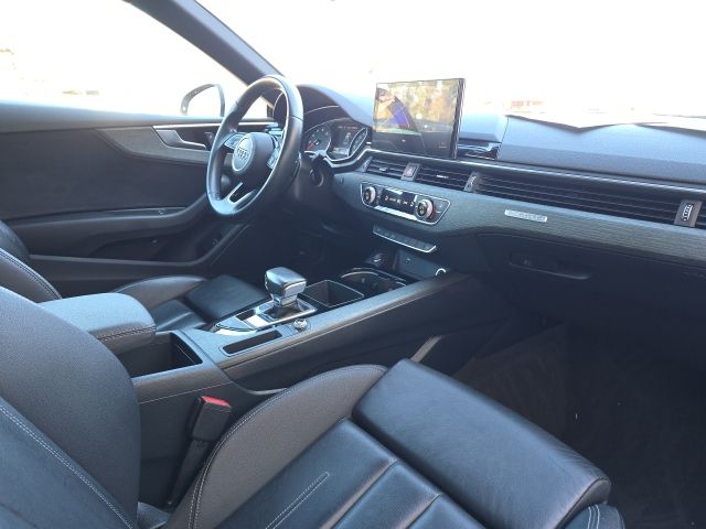 2022 Audi A5 45 S line Premium:B01774A1
