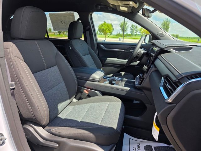 2026 GMC Acadia Elevation AWD
