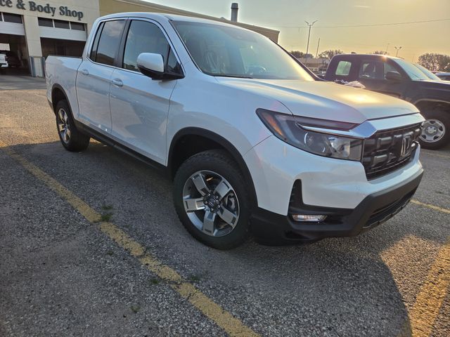 Platinum White Pearl 2026 Honda Ridgeline Pickup Truck All-Wheel Drive 9-Speed Automatic