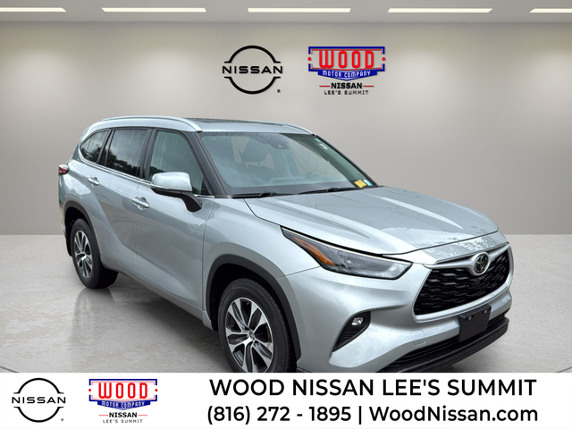 Celestial Silver Metallic 2023 Toyota Highlander XLE AWD SUV / Crossover All-Wheel Drive 8-Speed Automatic