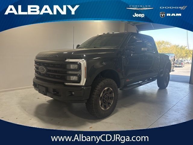 Agate Black Metallic 2024 Ford F-250 Super Duty Lariat Crew Cab 4WD Pickup Truck Four-Wheel Drive Automatic