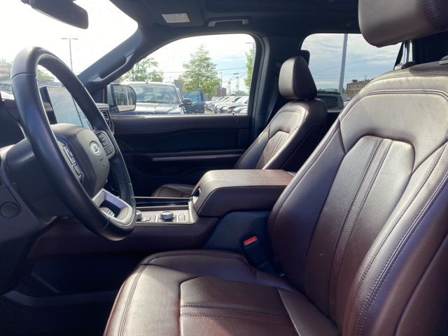 2023 Ford Expedition Max Limited photo