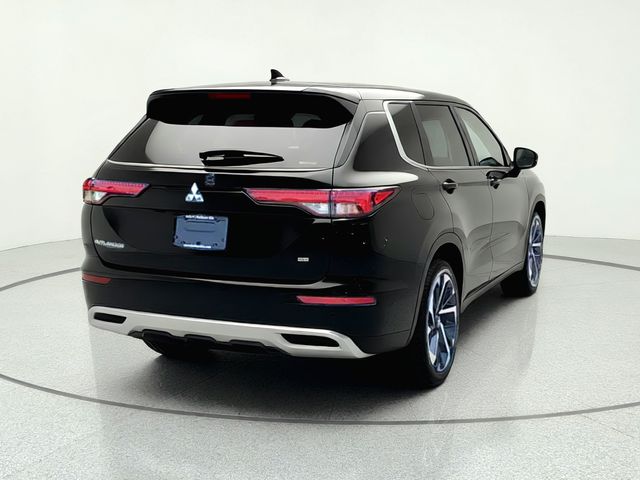 Used 2024 Mitsubishi Outlander SUV