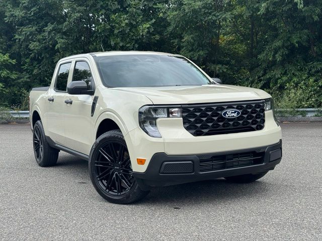 Desert Sand 2025 Ford Maverick Pickup Truck All-Wheel Drive 8-Speed Automatic