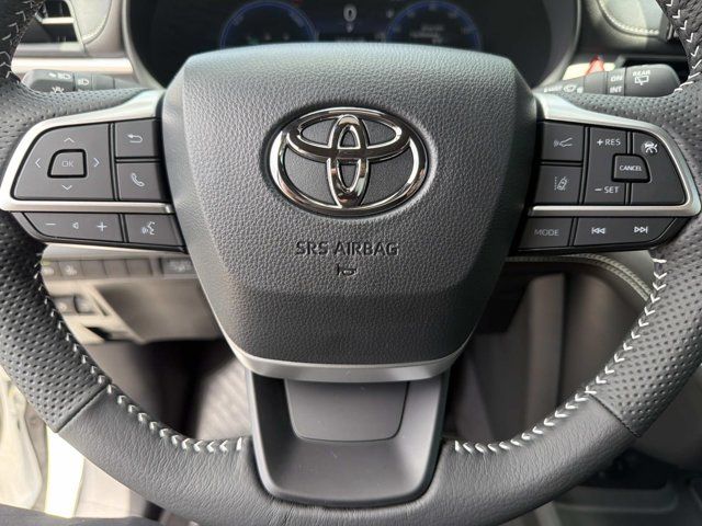 New 2026 Toyota Sienna Van