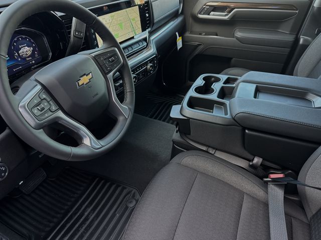 2025 Chevrolet Silverado 1500 LT 8