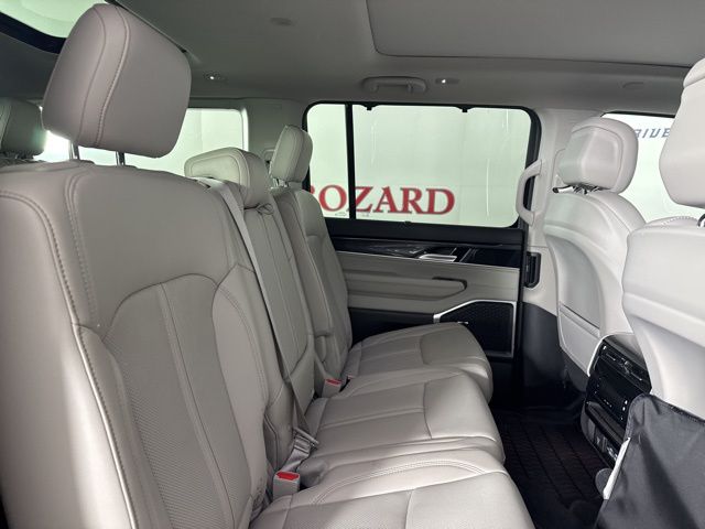 2024 Baltic Gray Metallic Clearcoat Jeep Wagoneer Base 4X4 SUV