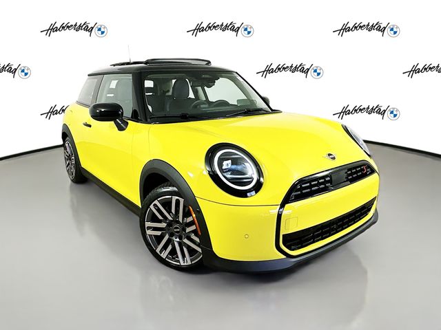 2025 MINI Cooper S  34