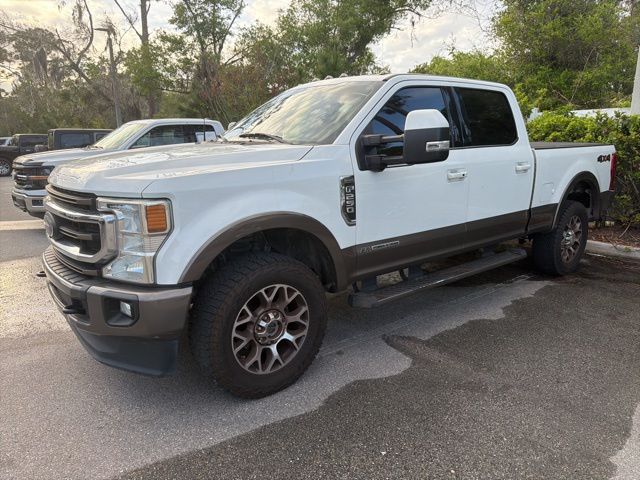 Star White Metallic Tri-Coat 2022 Ford F-250 Super Duty King Ranch Crew Cab 4WD Pickup Truck Four-Wheel Drive Automatic