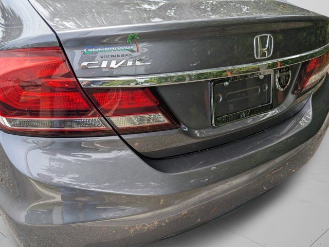 Used 2015  Honda SE image 44