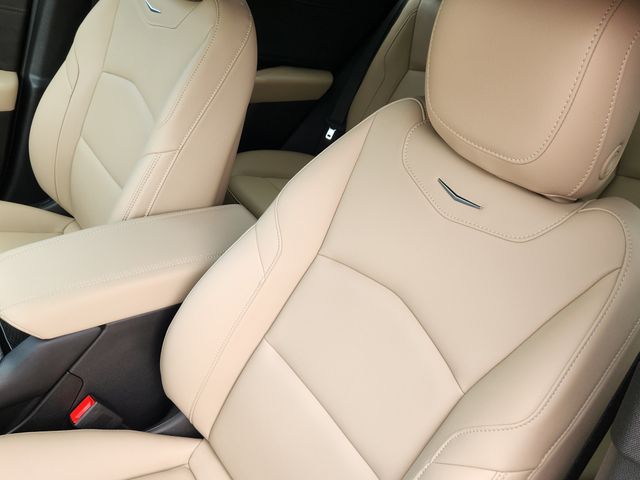2024 Cadillac XT4 Luxury Silver at Tom Peacock Cadillac