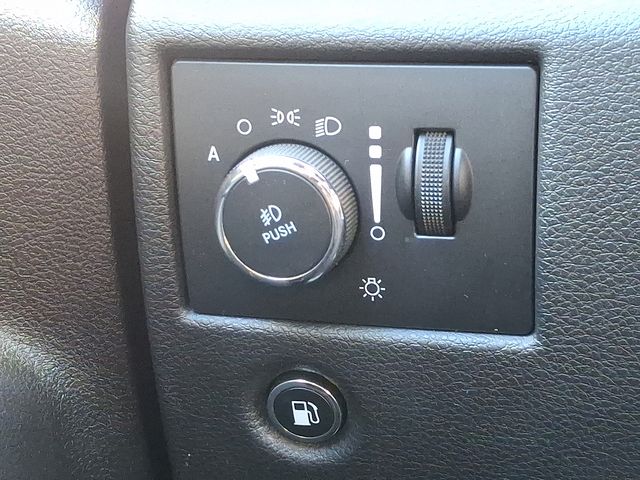 used 2021 Jeep Grand Cherokee car, priced at $19,965