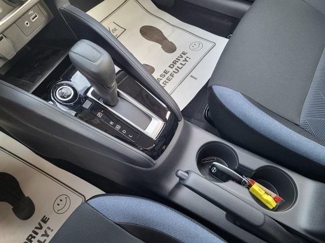 New 2025 White Nissan 1.6 SV image 19