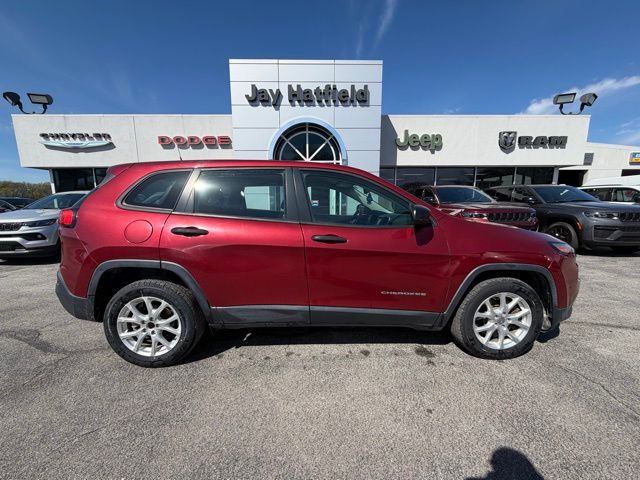 Deep Cherry Red Crystal Pearlcoat 2017 Jeep Cherokee Sport FWD SUV / Crossover Front-Wheel Drive 9-Speed Automatic