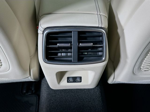 Thumbnail: 2026 Genesis G70 - 18