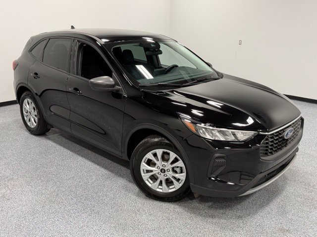 Used 2025 Black Ford Active image 31