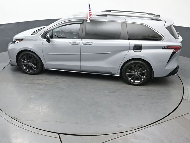 2023 Toyota Sienna XSE 40