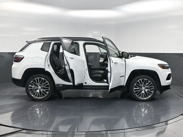 2022 Jeep Compass Limited White at Monument Chevrolet